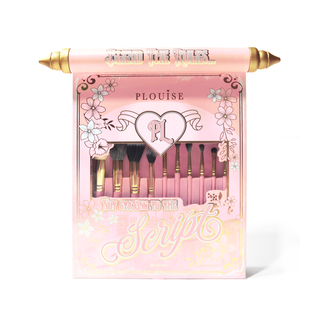 P.Louise ne s'en tient pas au jeu de pinceaux de script