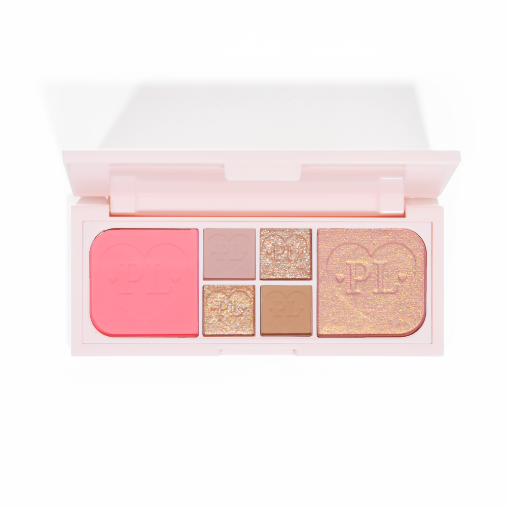 Une image de la mini palette yeux et visage Fluffy Fantasy de P.Louise, composée de mats crémeux et de reflets beurrés dans une gamme de nuances roses et neutres.