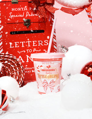 P.Louise Bébé Il fait froid dehors et les gobelets à bec du Petit Assistant du Père Noël