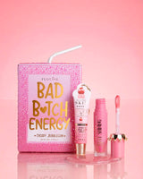 Duo pour les lèvres Bad Bitch Energy à paillettes de cristal rose P.Louise en bubblegum cerise comprenant une huile pour les lèvres brillante et un revitalisant pour les lèvres