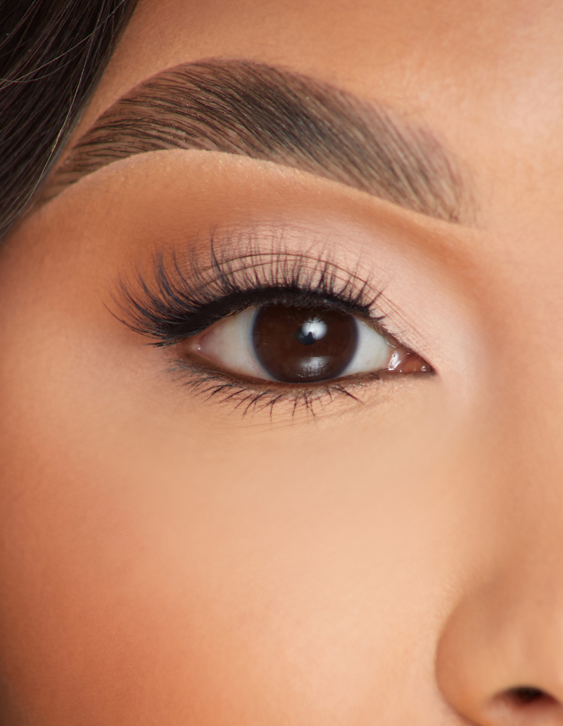 Faux cils Un dernier amour