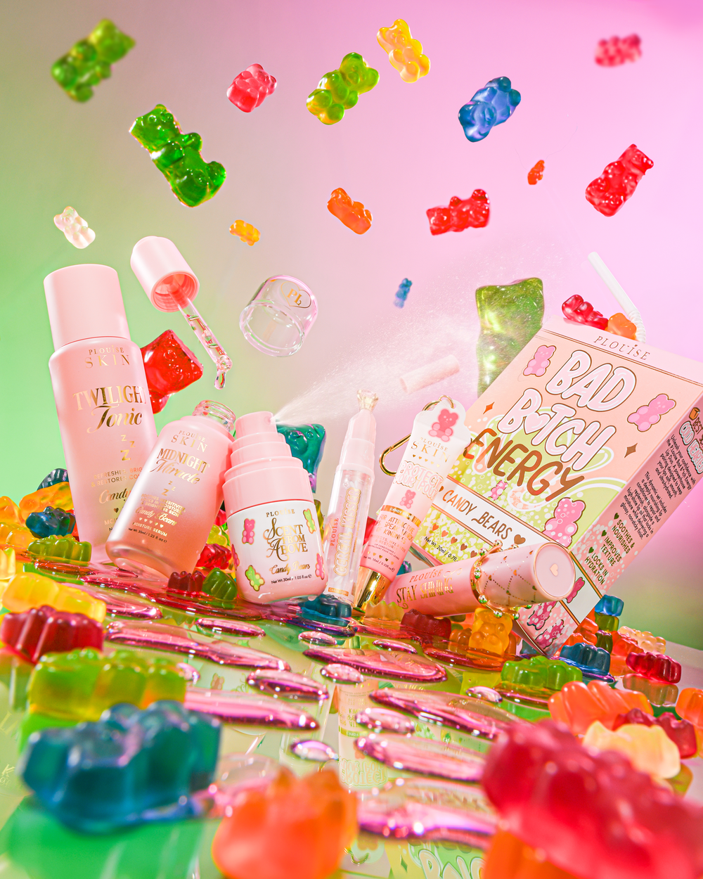 P.Louise What A Treat Candy Bear Skincare Bundle entouré d'oursons en bonbons