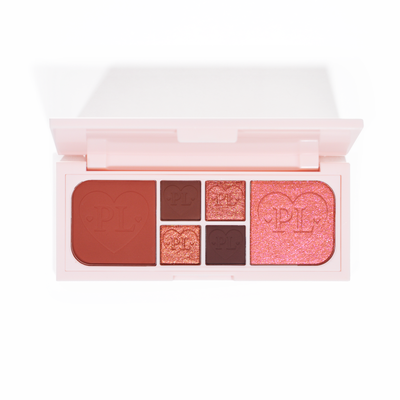 Une image de la mini palette yeux et visage Fluffy Fantasy de P.Louise, composée de mats crémeux et de reflets beurrés dans une gamme de nuances de rouge et de rose foncé.