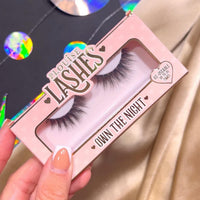 Faux-cils Own The Night